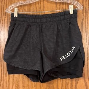 Peloton branded Double Layer Lululemon shorts size 10 Running Cycling